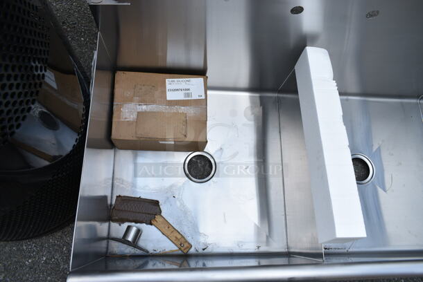 BRAND NEW SCRATCH AND DENT! Stainless Steel Commercial 2 Bay Sink w/ 233209761000 Bunn 20976.1000 3/8" x 12" Replacement Silicone Tubing for Coffee Brewers. No Legs.  - Image 5 of 6