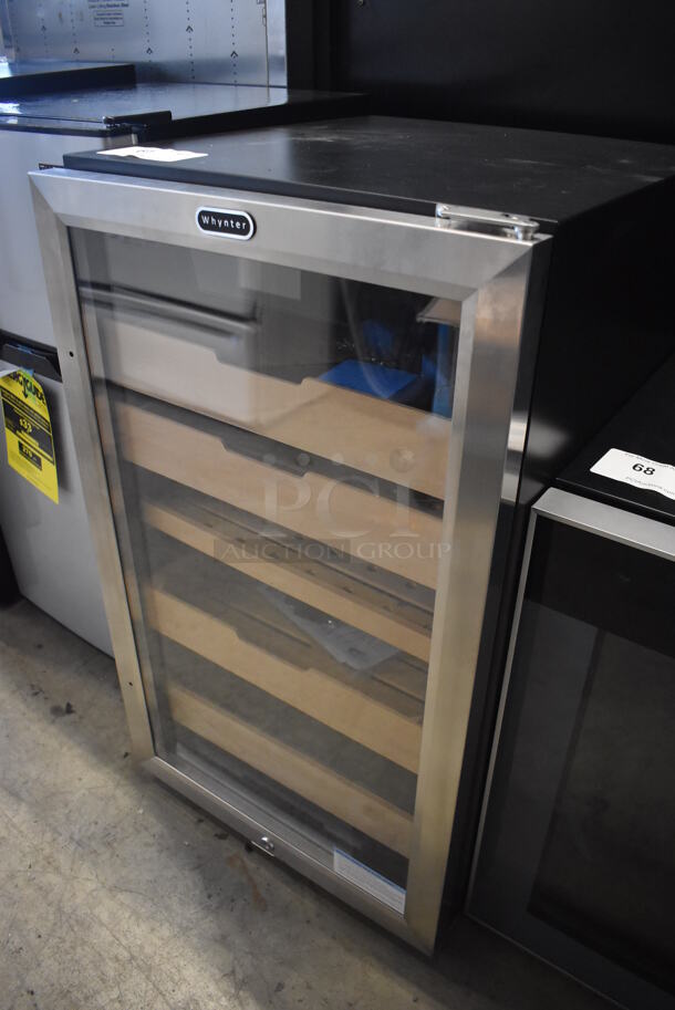 BRAND NEW SCRATCH AND DENT! Whynter CHC-421HC Metal Commercial Cigar Cabinet Cooler and Humidor Merchandiser. 110 Volts, 1 Phase. 19.5x22.5x33. Tested and Working! - Image 3 of 7