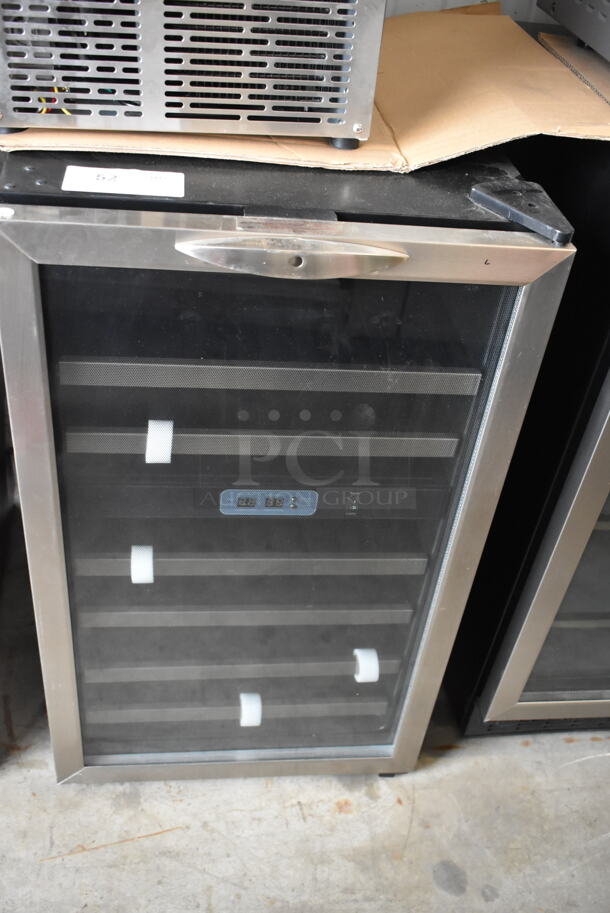 BRAND NEW SCRATCH AND DENT! Whirlpool WWC287BLS-1 22 Inch Dual Zone Wine Cellar Merchandiser with 38-Bottle Capacity, Stainless Steel Trimmed Wood Shelves. 115 Volts, 1 Phase. Tested and Working! - Image 2 of 7