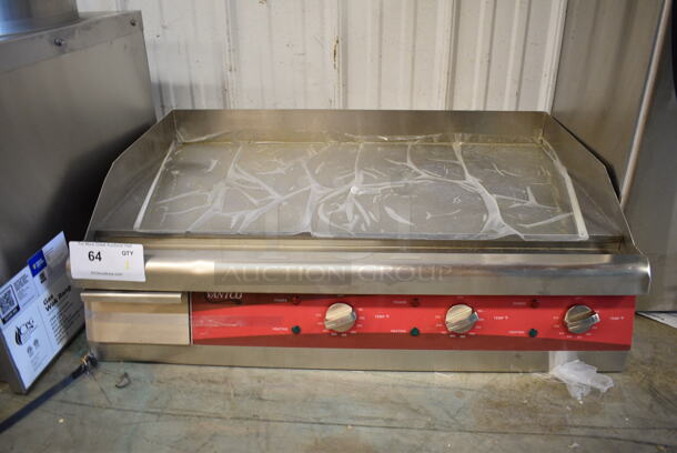 BRAND NEW SCRATCH AND DENT! Avantco 177EG30N Stainless Steel Commercial Countertop Electric Powered Flat Top Griddle. 208/240 Volts, 1 Phase.  - Image 2 of 5