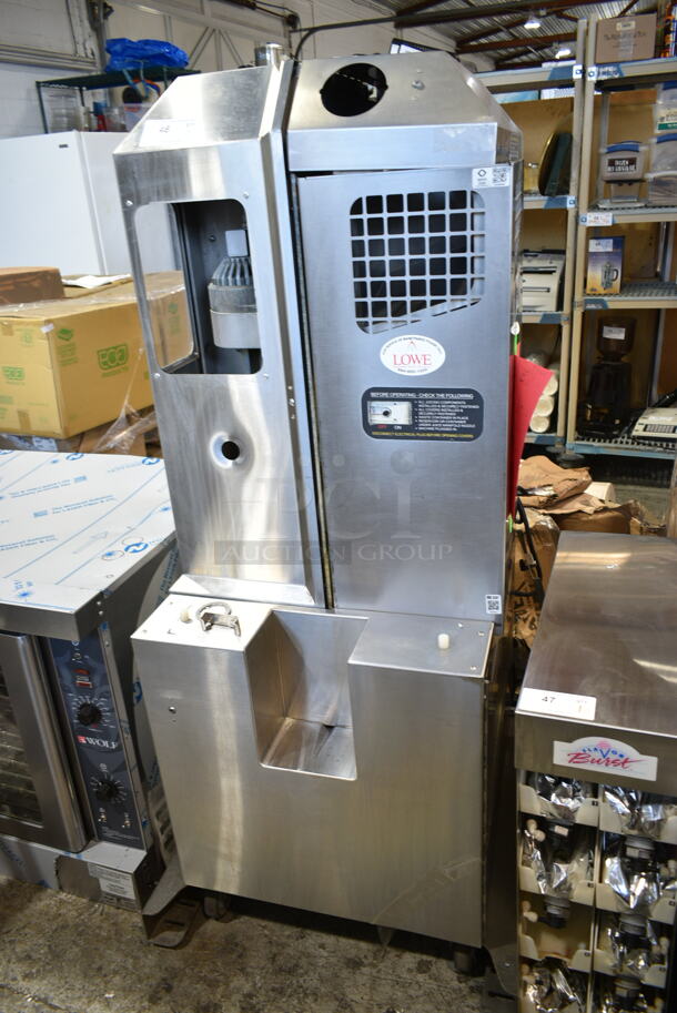 Fresh N Squeeze POS-1 Stainless Steel Commercial Floor Style Automatic Citrus Juicer on Commercial Casters. 120 Volts, 1 Phase. Tested and Working! - Image 4 of 9