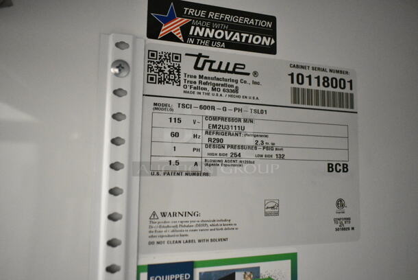 2021 True TSCI-600R-G-PH Metal Commercial Single Door Reach In Cooler Merchandiser w/ Poly Coated Racks. 115 Volts, 1 Phase. Tested and Working! - Image 5 of 5