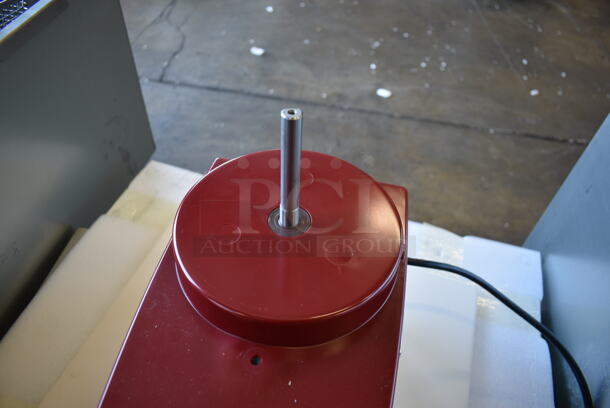 BRAND NEW SCRATCH AND DENT! Robot Coupe R 2 Dice Ultra Metal Commercial Countertop Food Processor w/ Bowl, Lid, Grater Blade, Slicer Blade, S Blade and D Clean Kit. 120 Volts, 1 Phase. Tested and Working! - Image 9 of 10