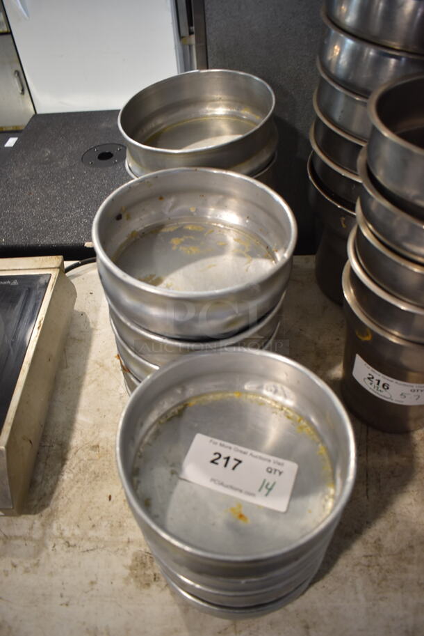 14 Metal Round Baking Pans. 8x8x2.5. 14 Times Your Bid! - Image 4 of 5