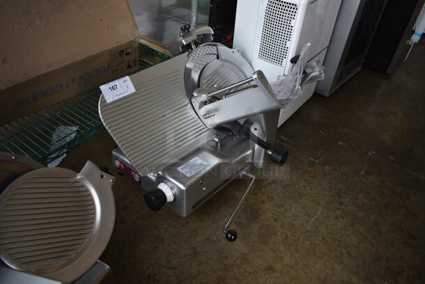 BRAND NEW SCRATCH AND DENT! Estella 348SLM13 Stainless Steel Commercial Countertop Automatic Meat Slicer w/ Blade Sharpener. 120 Volts, 1 Phase. Tested and Working! - Image 2 of 6