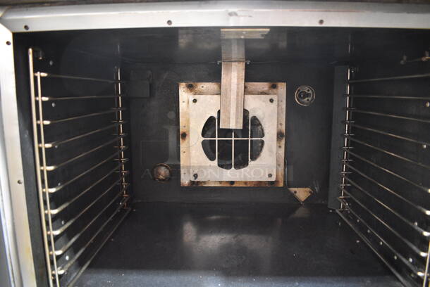 Vulcan Stainless Steel Commercial Natural Gas Powered Full Size Convection Oven w/ View Through Doors and Thermostatic Controls.  - Image 4 of 5