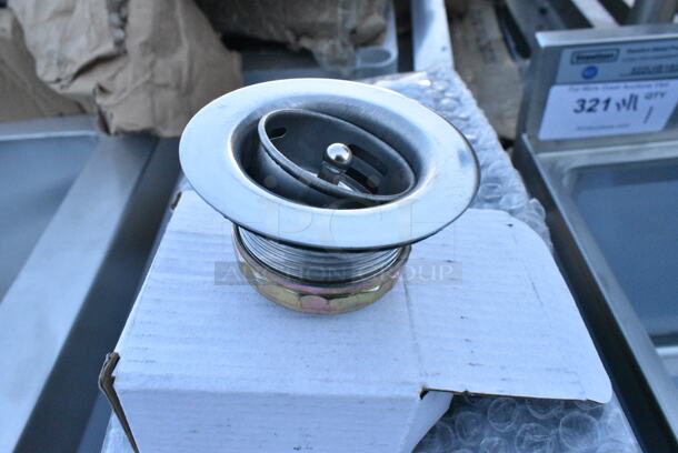 BRAND NEW SCRATCH AND DENT! Steelton 522UIB1824 18" x 24" Underbar Ice Bin with Bottle Holders - 77 lb. - Image 5 of 6