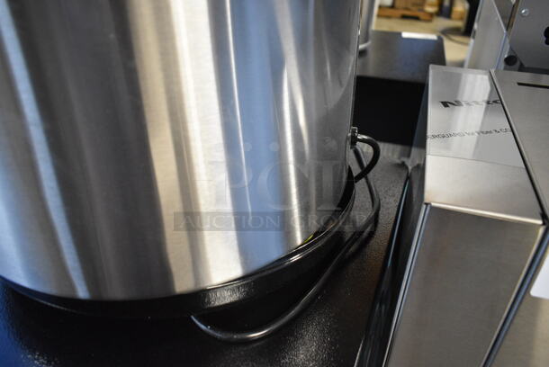BRAND NEW SCRATCH AND DENT! 2023 Galaxy 177RWG90 90 Cup Electric Rice Warmer. 120 Volts, 1 Phase. Tested and Working! - Image 4 of 7