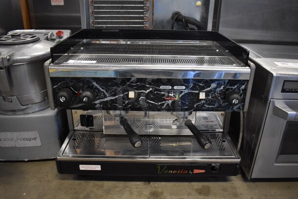 Cecilware Venezia Stainless Steel Commercial Countertop 2 Group Espresso Machine w/ 2 Portafilters and Steam Wand. 208 Volts, 1 Phase. 28x24x21