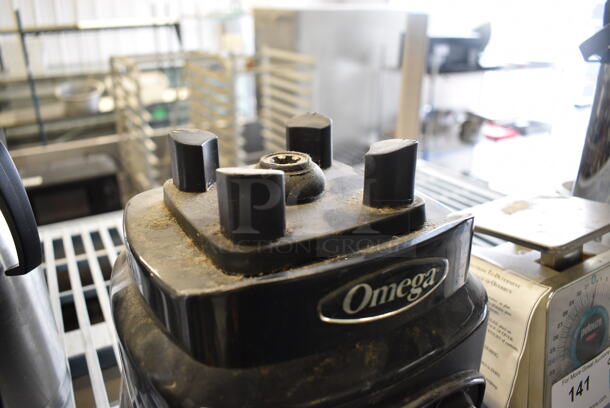 Omega Model BL630 Metal Commercial Countertop Blender Base. 120 Volts, 1 Phase. 8x8x9. Tested and Working! - Image 3 of 4