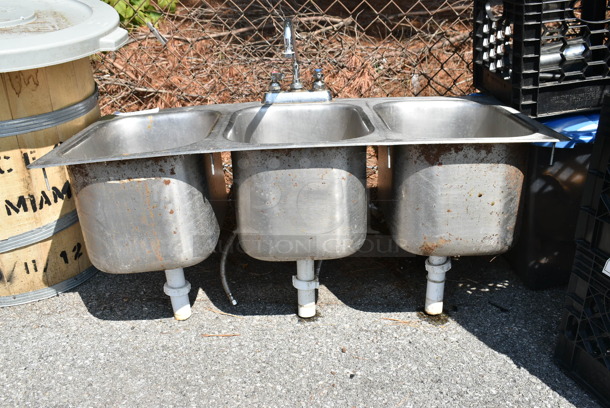 Stainless Steel 3 Bay Drop In Sink w/ Faucet and Handles. Bays 10x14x9 - Image 2 of 6