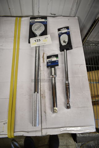 3 BRAND NEW! TEQ Items; 8" Extension, Ratchet, Round Head Ratchet. 3 Times Your Bid!