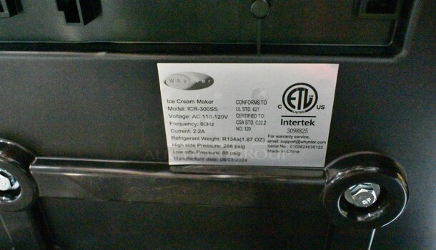 BRAND NEW SCRATCH AND DENT! Whynter ICR-300SS Portable Instant Ice Cream Maker Frozen Pan Roller in Stainless Steel. 115 Volts, 1 Phase. Tested and Working! - Image 6 of 6