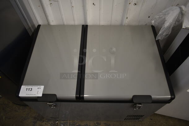 BRAND NEW SCRATCH AND DENT! Whynter FM-62DZ 62 Quart Dual Zone Portable Refrigerator and Deep Freezer Chest. 115 Volts, 1 Phase. Tested and Working! - Image 2 of 5