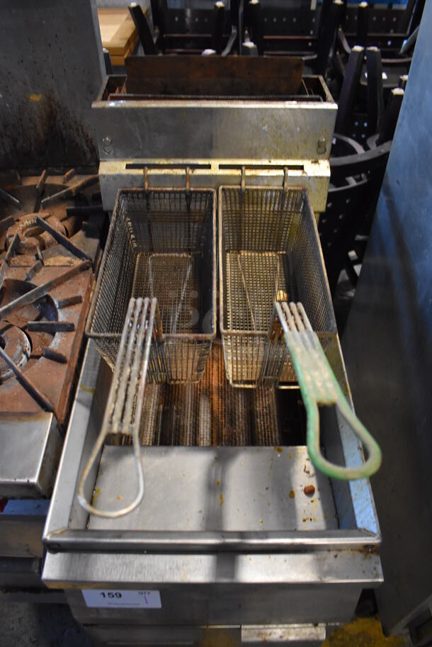Stainless Steel Commercial Natural Gas Powered Deep Fat Fryer w/ 2 Metal Fry Baskets. 16x31x48 - Image 4 of 7