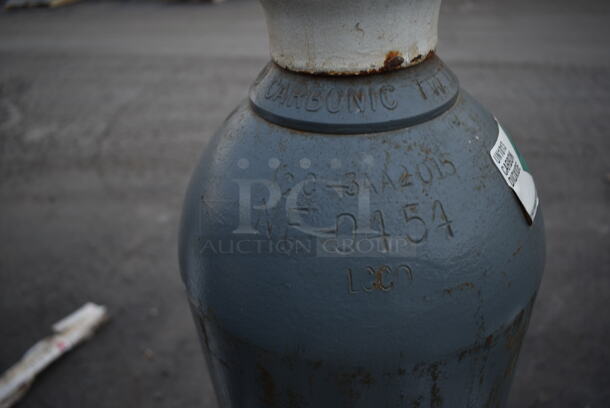 Metal Carbon Dioxide Tank. Buyer Must Pick Up - We Will Not Ship This Item - Image 7 of 7
