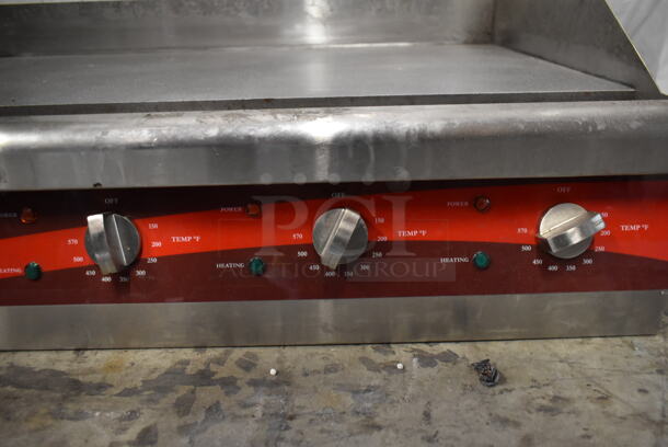 Avantco 177EG30N Stainless Steel Commercial Countertop Electric Powered Flat Top Griddle w/ Thermostatic Controls. 208/240 Volts, 1 Phase. - Image 3 of 7