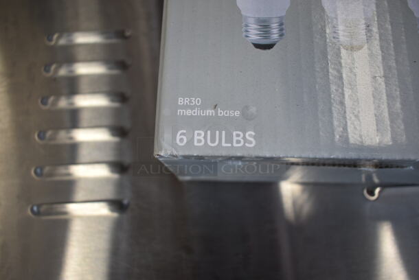 Box of BRAND NEW Classic LED Lightbulbs. Some Bulbs Missing - Image 2 of 4
