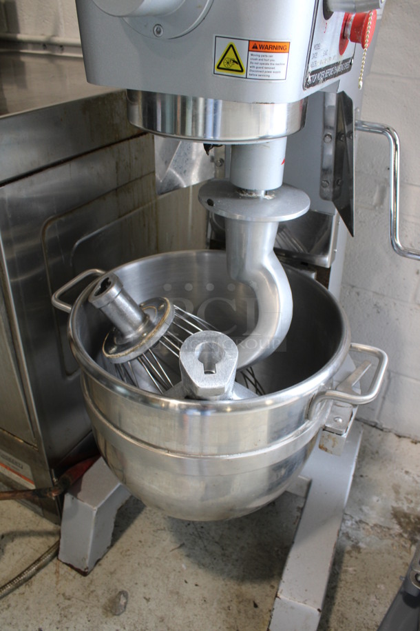 Omcan Model SP300A Metal Floor Style Planetary 30 Quart Dough Mixer w/ Stainless Steel Mixing Cup, Bowl Guard, Paddle, Whisk and Dough Hook Attachments. 110 Volts, 1 Phase. 22x24x45. Tested and Working! - Image 5 of 8