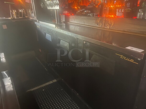 Working! True TBB-4 Three Door 90 inch Beer Kegerator NSF 115 Volt NSF Tested and Working! - Image 3 of 9