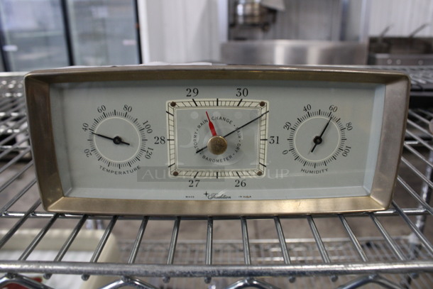 VINTAGE 70s Tradition Metal Temperature, Humidity Barometer. 8.5x2x3.5