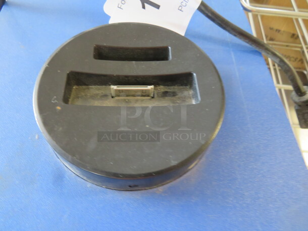 One Bud Light Speaker/Player With USB. - Image 3 of 4