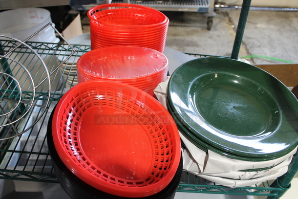 ALL ONE MONEY! Tier Lot of Various Items Including Plates and Poly Bowls - Image 6 of 8