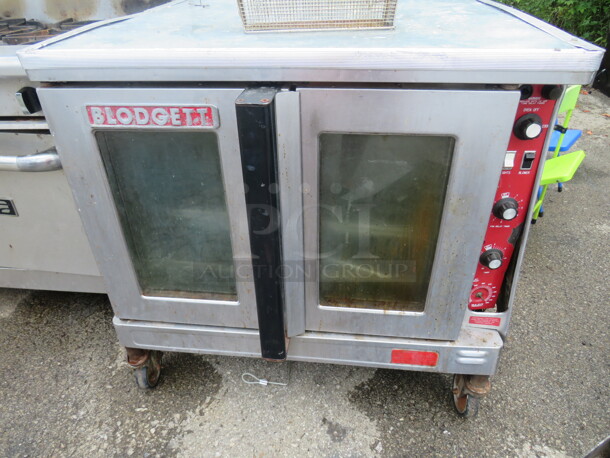 One Blodgett Electric Oven On Casters. 38X40X38. - Image 1 of 2