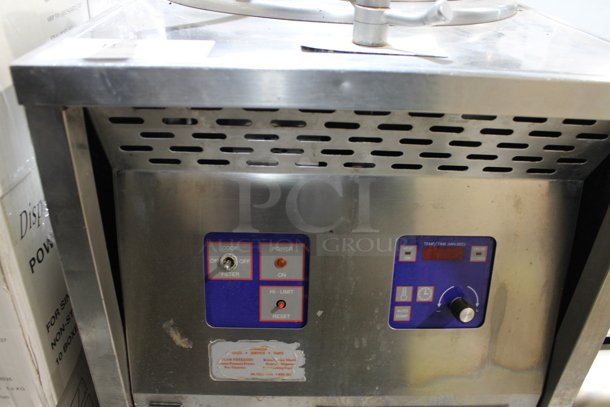 Broaster Stainless Steel Commercial Floor Style Propane Gas Powered Pressure Fryer. - Image 3 of 6