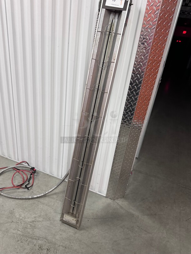 Working! Hatco GRAH-60 60 inch Glo-Ray High Wattage Infrared Food Warmer with Toggle Controls - 115V, 1400W NSF - Image 2 of 7