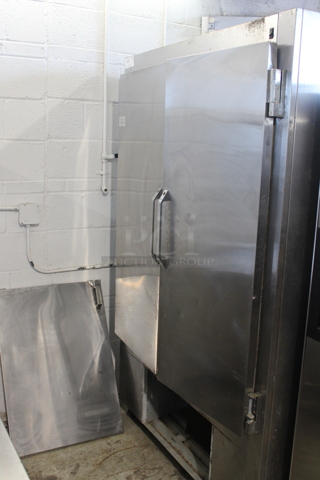 2011 Leader LS48FR S/C Stainless Steel Commercial 2 Door Reach In Cooler Merchandiser. 115 Volts, 1 Phase. Tested and Powers On But Does Not Get Cold