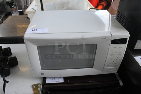 General Electric JES1139WL03 Countertop Microwave Oven. 120 Volts, 1 Phase. 