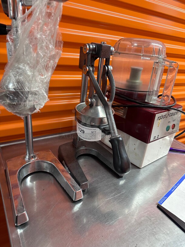 Clean! Assorted Commercial Cast Aluminum Black Lever Pull Citrus Press Heavy Duty NSF  - Image 2 of 6