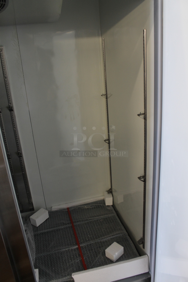 BRAND NEW SCRATCH AND DENT! 2022 Avantco 178A49RHC Stainless Steel Commercial 2 Door Reach In Cooler w/ Poly Coated Racks. 115 Volts, 1 Phase. Tested and Working! - Image 7 of 7