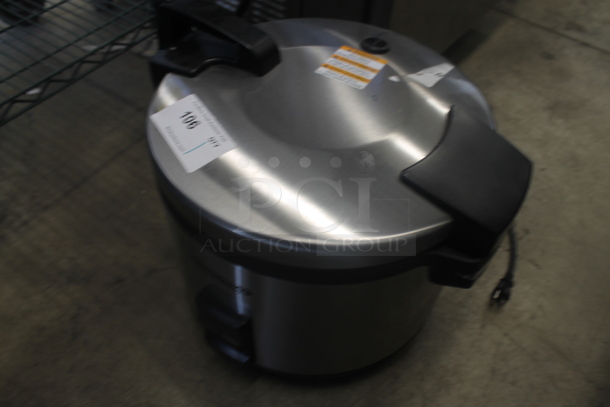 BRAND NEW SCRATCH AND DENT! Hamilton Beach 37560R Stainless Steel Commercial Countertop Rice Cooker Warmer. 120 Volts, 1 Phase. Tested and Working! - Image 3 of 5