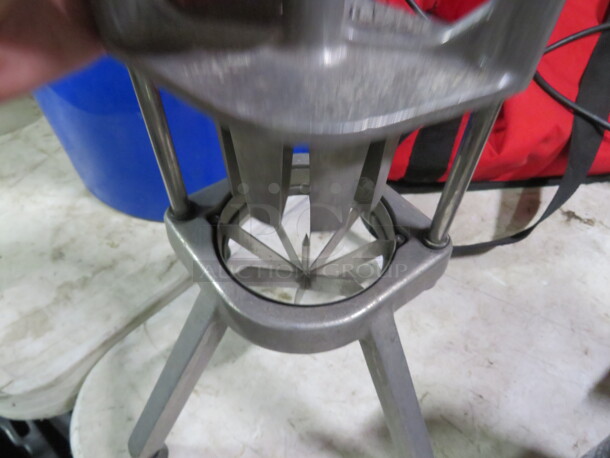 One Wedge Slicer. - Image 2 of 2
