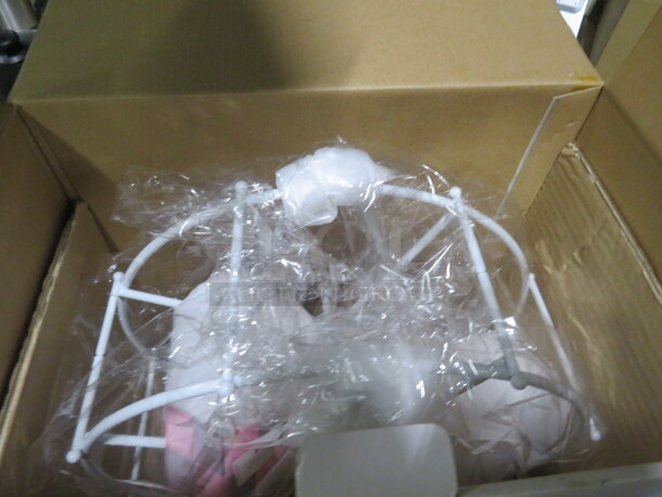 One NEW Sweet Shoppe Ferris Wheel Cupcake Server. Holds 8 Cupcakes. - Image 2 of 2