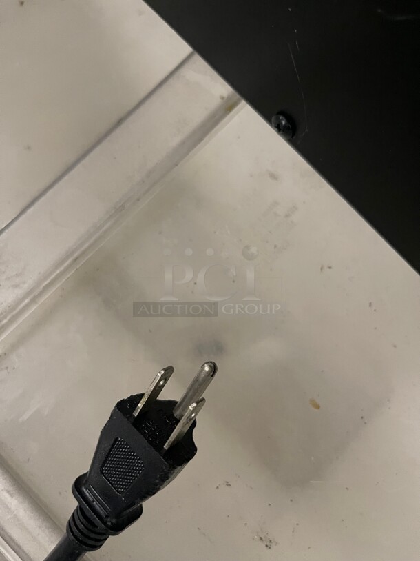 Nice! True Induction  True Induction 24-in 2 Elements Coil Black Electric Cooktop NSF 115 Volt Tested and Working! - Image 6 of 9
