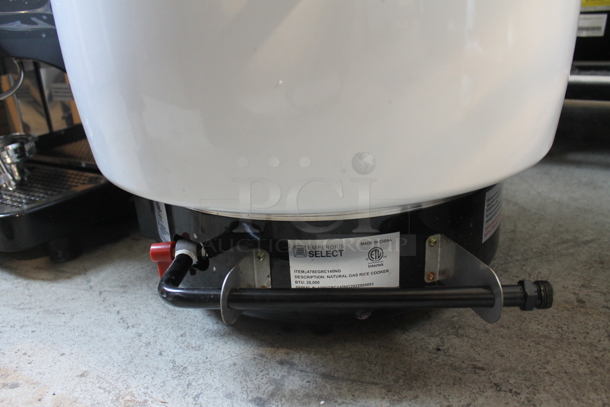 BRAND NEW SCRATCH AND DENT! Emperor's Select 478EGRC140NG Metal Commercial Countertop Natural Gas Powered Rice Cooker. 28,000 BTU. Tested and Working! - Image 4 of 6