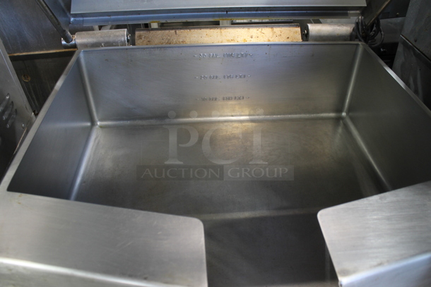 Vulcan G30 Stainless Steel Commercial Natural Gas Powered Floor Style Braising Pan. 90,000 BTU.  - Image 3 of 5