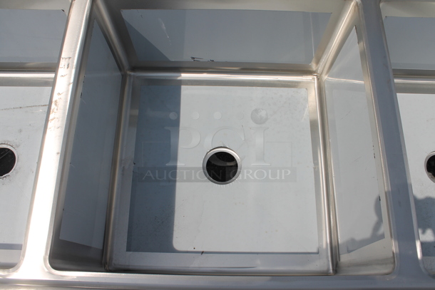 BRAND NEW SCRATCH AND DENT! Regency 600S32424224 124" 16-Gauge Stainless Steel Three Compartment Commercial Sink with 2 Drainboards. Bays 24x24x12. Drain Boards 22x26x1 - Image 6 of 9