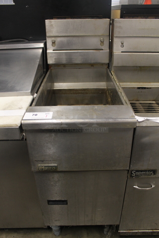 Pitco Frialator Stainless Steel Commercial Floor Style Propane Gas Powered Deep Fat Fryer. 110,000 BTU. 