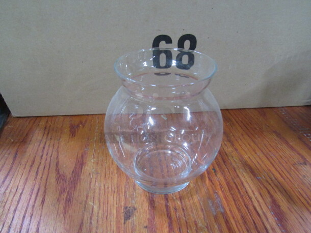 One Lot Of 17 Vases. - Image 1 of 1