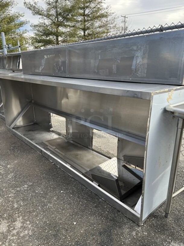10.5' Stainless Steel Commercial Grease Hood w/ Make Up Fan. 124x58x24 - Image 1 of 4