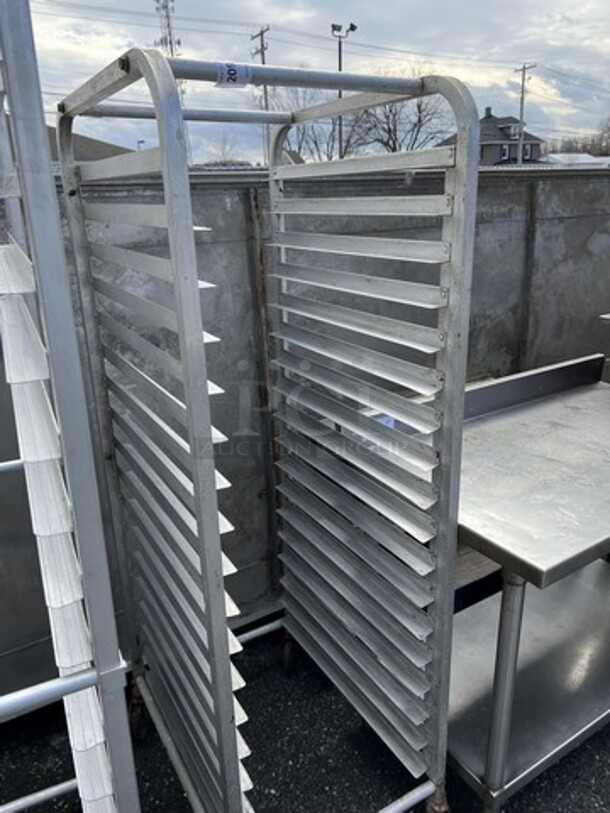 Metal Commercial Transport Pan Rack on Commercial Casters. 20.5x28x64 - Image 3 of 4