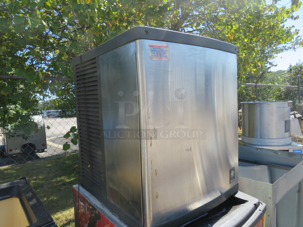 One Manitowic Ice Maker. 115 Volt. Model# QY0424A. 23X24X27 - Image 3 of 3