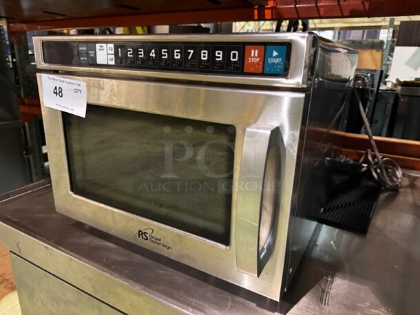 Royal Sovereign Commercial Microwave, Like New, Very nice condition! - Image 7 of 7