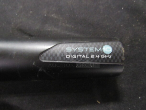 One System Digital Microphone. 2.4 ghz. - Image 2 of 2