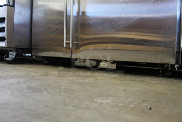 General Electric GE ZISS480NXCSS Stainless Steel Cooler Freezer Combo Unit. 115 Volts, 1 Phase. Tested and Powers On But Does Not Get Cold - Image 2 of 5