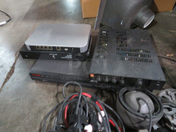 One Honeywell Security System With 4 Cameras. #HRGX81. - Image 1 of 2